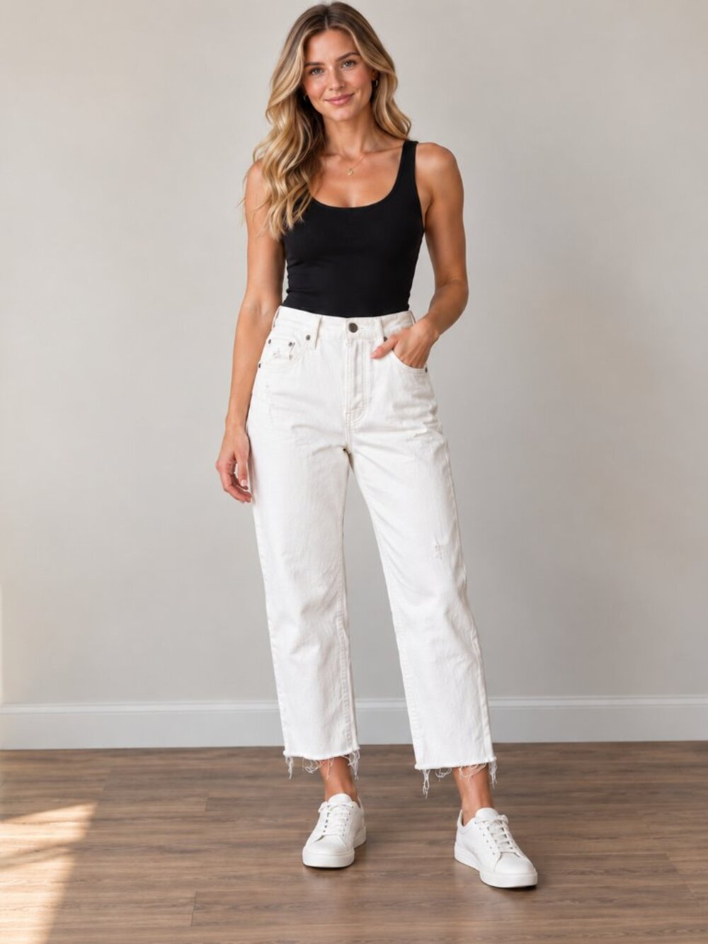 Lucky Brand 90s Loose High Rise Crop White Jeans Size 10/30 Raw Hem